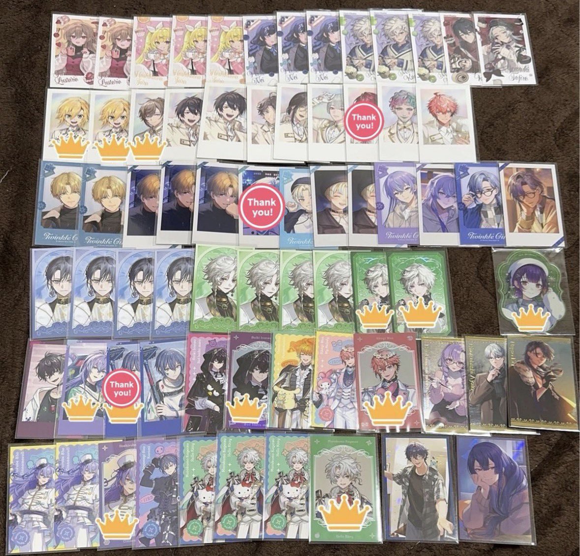 5foqj's tweet photo. 【にじさんじ】 交換 

譲/画像or追加購入分仮約束(ざぶんトレカ)
求/〆以外（https://t.co/O2ewulwj7B）

郵送のみとなります。
リトリン明記のもの以外でもチェキサイズのカード類、その他アクスタ類、ぬい類(にじぱぺ変身後以外)求めております。
👑はレア、箔押しサイン、特典になります。 https://t.co/BhOkJsY40T