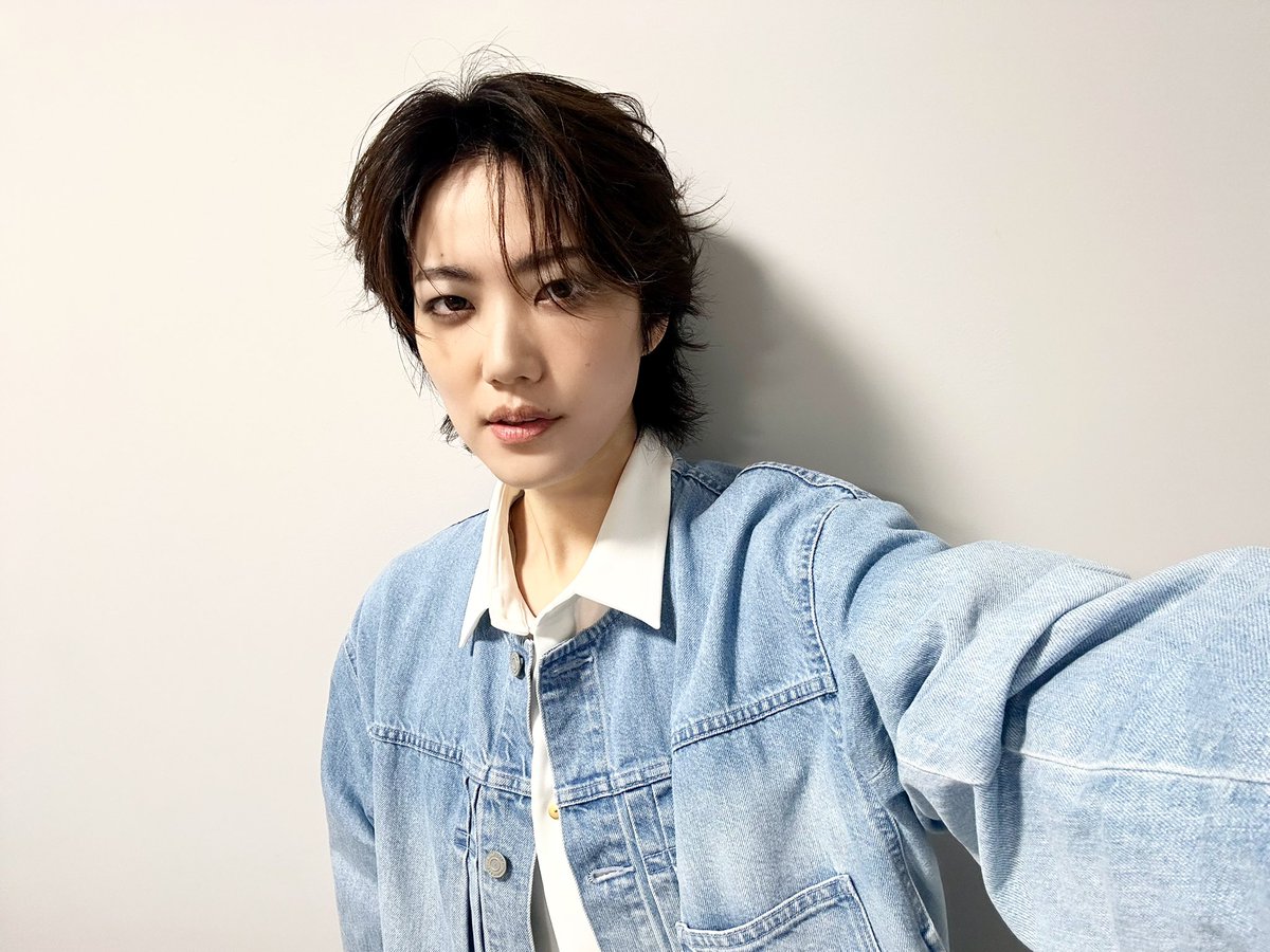 hirokinanami773's tweet photo. アーティストデビュー7周年の今日。お祝いの言葉たくさんありがとうー！！これからも一緒に進んでこうね。

また明日ね。おやすみ💤 https://t.co/VjEFryaUa2