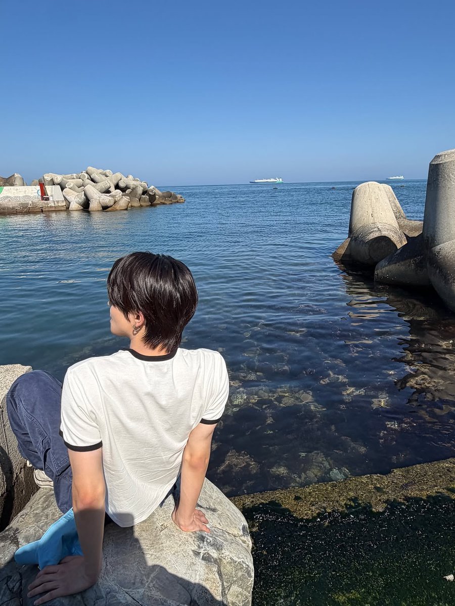 leowoned's tweet photo. happy leo day 🩵

24TH LOVING LEO TENDERLY
#OneAndOnlyLEO
#오늘의_주인공_이리오너라
#リオと行こう幸せドライブ
#24歲的李理悟是我們心中的星光 https://t.co/Oz0UNr1iRo