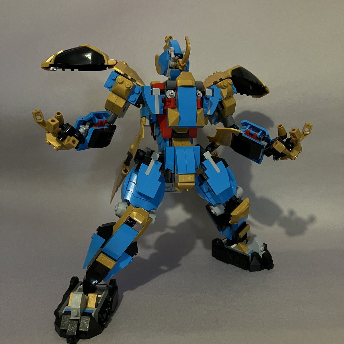 LegoGuy31's tweet photo. https://t.co/qodoHTkiWy
#mecha #mech #robot #robo #moc #lego #amoc #afol #mocer #lego® #legogram #legomania #legophotography #alternative #legocreation #legocreations #ninjago #legoninjago #gundam #golden #double #sword #military #scifi #weapon #toys https://t.co/Nwp53qZCuy
