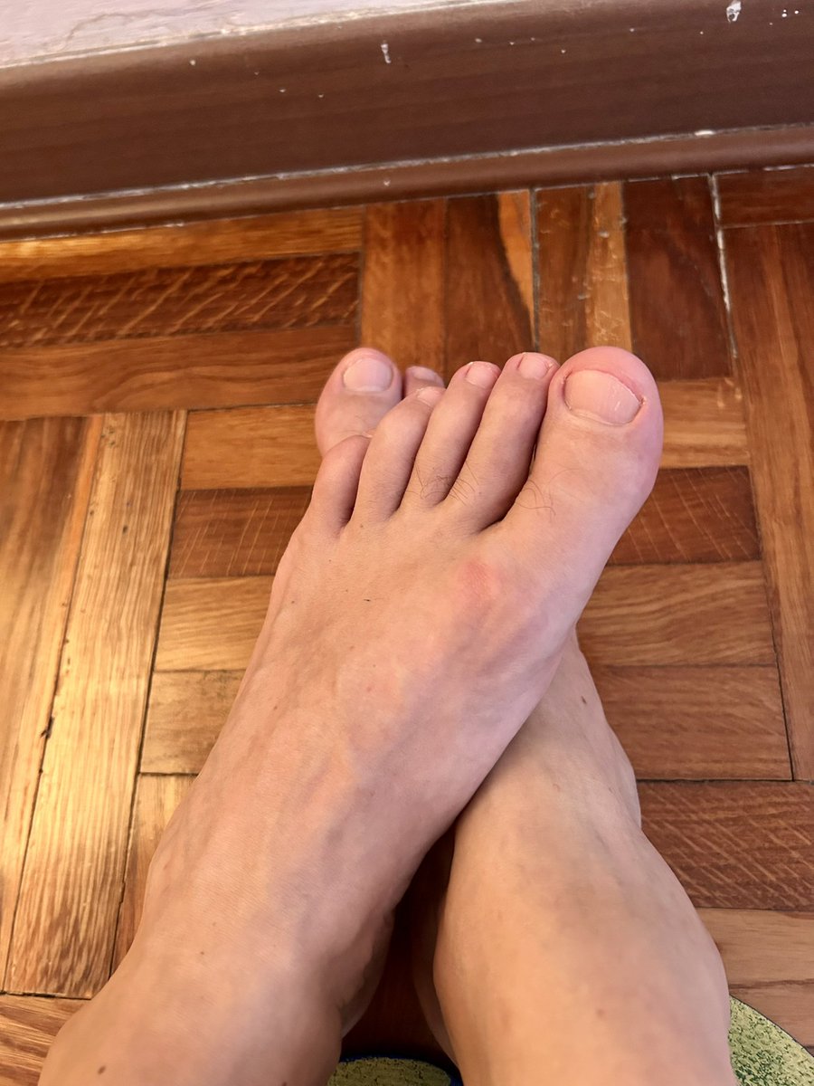 feetft4's tweet photo. 🦶👣🦶👣🦶 https://t.co/t4z7A5fuv9