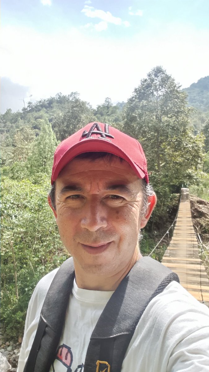 bezmr61433's tweet photo. En el puente colgante https://t.co/r68VF76WQv