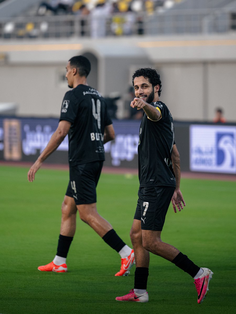 AlWaslSC's tweet photo. The GOLDEN Boy as Usual 🤩

🟡 #ALWASL | #الوصل https://t.co/OanhT4XLQM