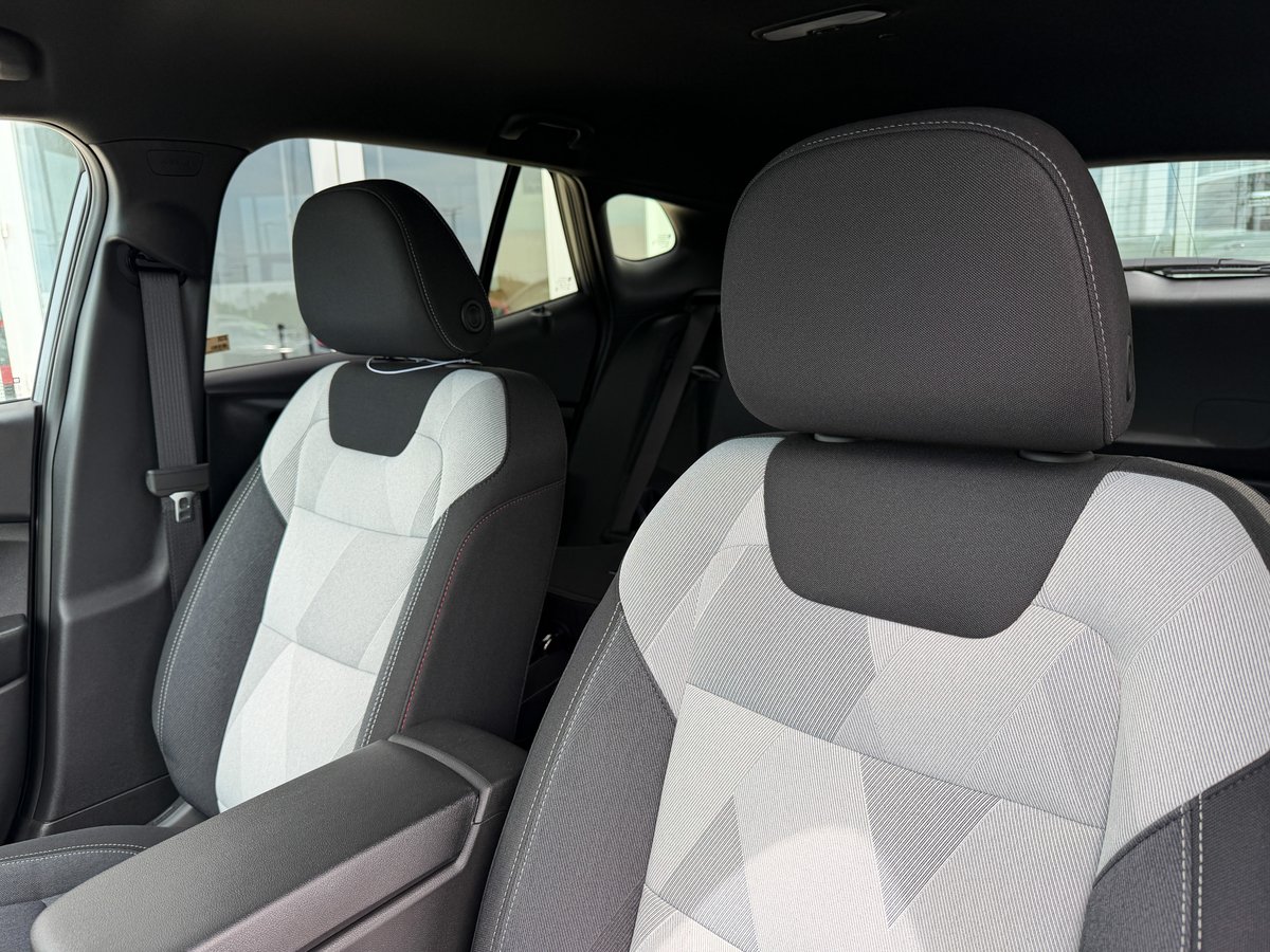 bergerchevy's tweet photo. Stuck in your current #lease but ready to upgrade? ⬆️ With Berger’s Lease Switch &amp; Save, we’ll give you $2,000 to say bye to your old lease and hello to a new #Chevy!* No matter the make of your current #vehicle, you can upgrade. *See dealer for details.

https://t.co/LbQ7BAmhxv https://t.co/pC91ai3jv3