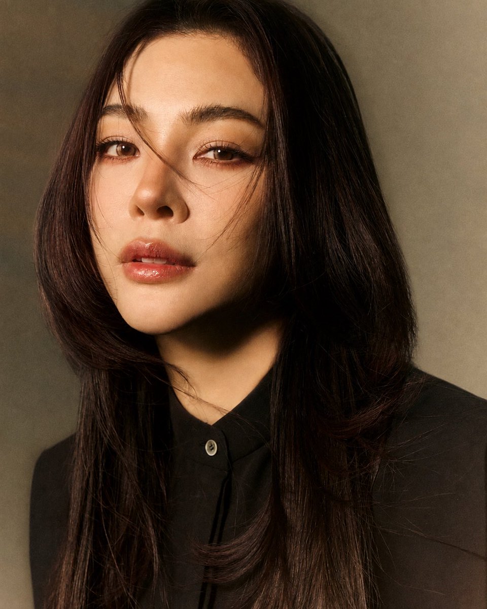 Mypluviophile27's tweet photo. 🔥WELCOME BACK TO TOP 2 🔥
Fayemily don’t forget to take care of Faye’s IG every day naa 😉

#FayePeraya #ฝ้ายพีรญา https://t.co/oWwnI6wXel
