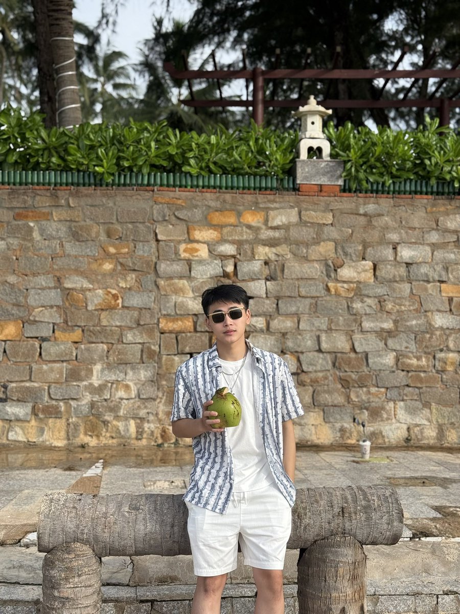 hlong_nhocau's tweet photo. nốt cái nha =))) https://t.co/5rKAKo5tsT