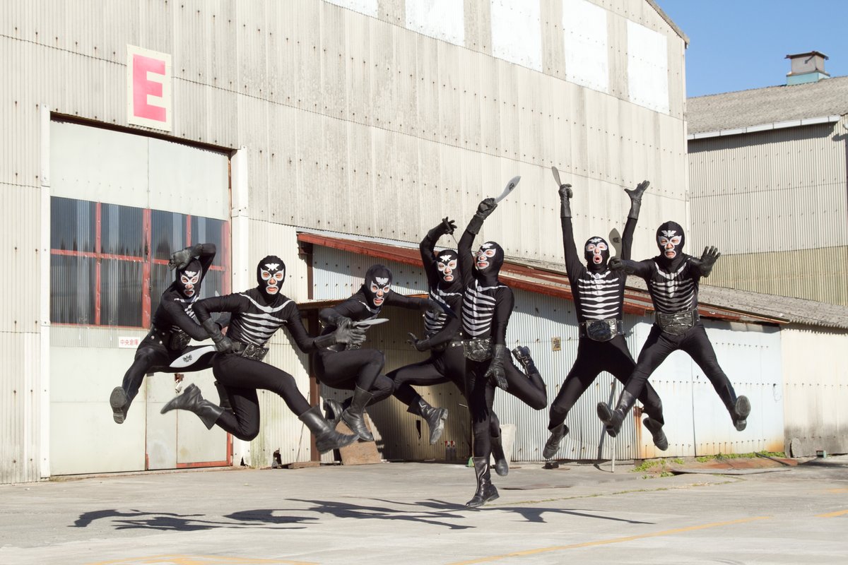 KamenRider_EN's tweet photo. Happy Friday from Shocker Combatman🎉
Let's all jump into the weekend together!

#KamenRIder #Tokusatsu https://t.co/76EVmX1cVh