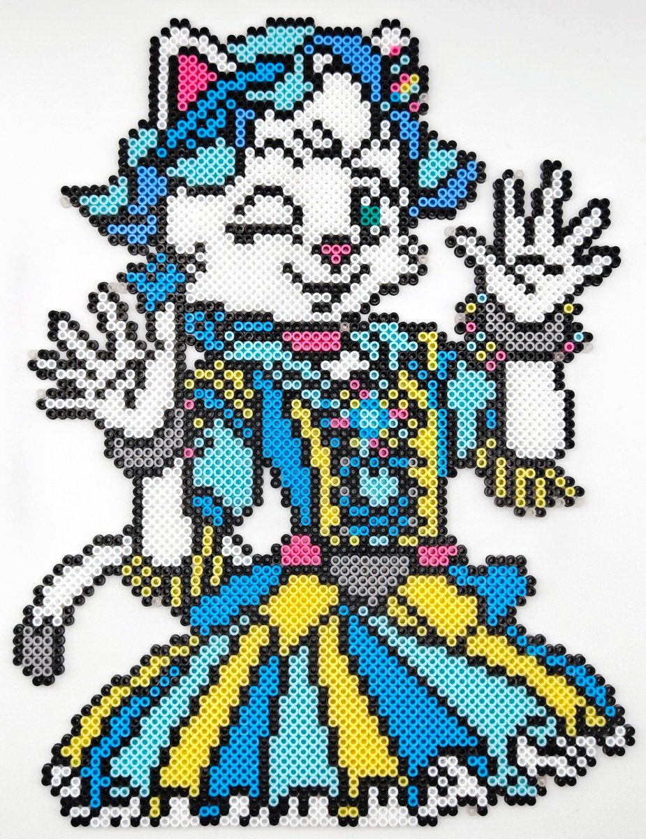 hadukimj_35's tweet photo. ダルちゃんお誕生日おめでとう～！
¡Feliz cumpleaños!

(材料:ナノビーズ / NicoRate 2.6mm 75*50くらい)
#志摩スペイン村 https://t.co/3ygDjIieyP