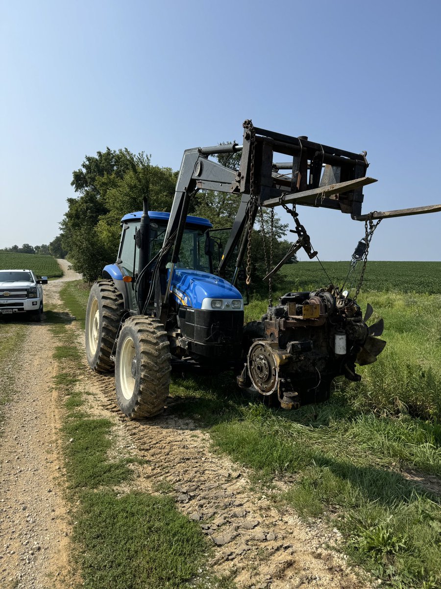 _thefarmergrayc's tweet photo. “Dealership said they’d charge me 10k. Screw that. Are you free Monday?” - Uncle Don

71 years old and could work 90% of the guys my age under the table. Had two open heart surgeries this past Spring. They don’t make ‘em like that anymore. https://t.co/1QmNykjWke