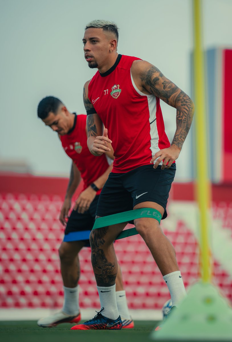 Shabab_AlAhliFC's tweet photo. التدريب الختامي .. الفرسان 
 جاهزون

Eyes on the game

#شباب_الأهلي
#دوري_ادنوك_للمحترفين
#القوة_الحمراء https://t.co/qMybUn8Ofk