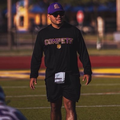 CoachRDZ28's tweet photo. #NewProfilePic https://t.co/D3GWWW7jC4