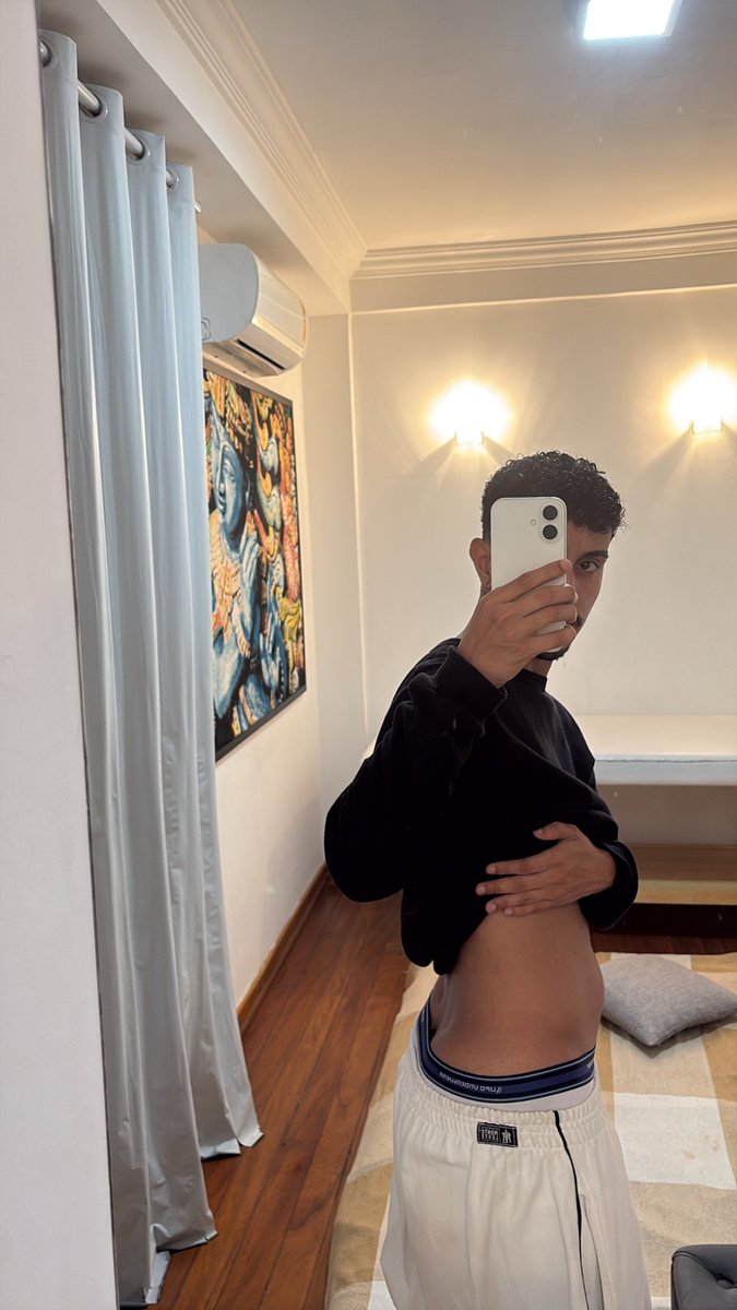 luhh0liver's tweet photo. 😏 https://t.co/VxCUtsTdbt