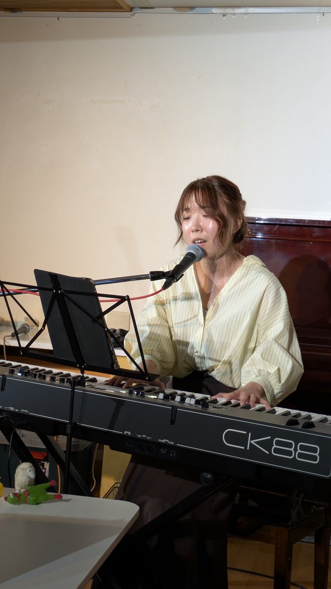 strangeanimatio's tweet photo. 坂梨あおさん初共演！
キラキラにサーティーさせてもらいました！！たのしかったぁ！
あやみさん今回誘っていただきガチサンクス！
新曲のサマーソング夏でしたねぇ、メロディエモかったぁ！！
ありがとぉお！！！！
#坂梨あお
#あやみ
#あやみ10番勝負 https://t.co/05L7e5uC3h