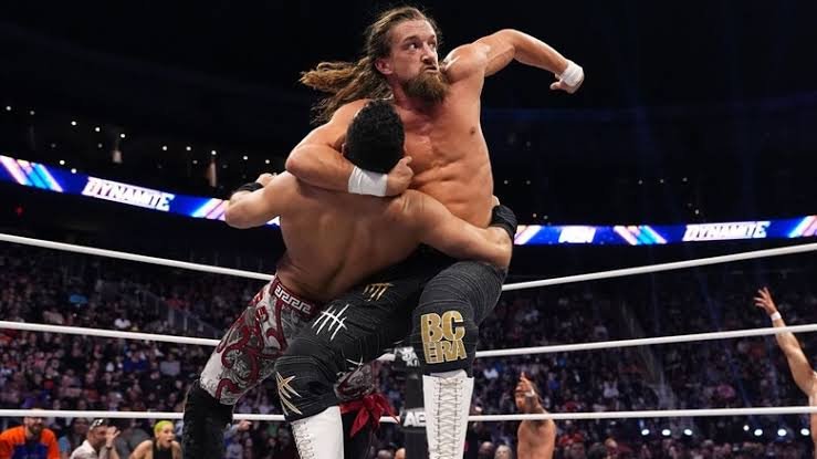 DFW_Wrestling's tweet photo. @DamonJonesDFW @MKingsley_DFW The lights turn back on to Damon Jones holding Miles Kingsley in the ring. 

BOOM! HEATSEEKER CONNECTS!

THE COVER BY DAMON...

ONE...
TWO......
THREE! https://t.co/UIuaOTWFFI