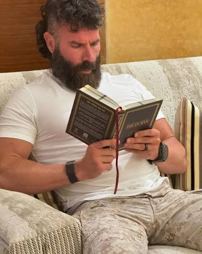 birdappmondo's tweet photo. Another Armenian-American getting TURKED.

Community wide Stockholm Syndrome it seems. https://t.co/bSOcJwKhiT