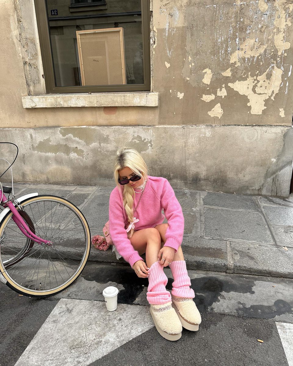 __RobertaC's tweet photo. Hello, lovely soul 💫 Always keep in mind that your smile can brighten someone’s day—wear it proudly. ✨
NjObB https://t.co/OMKO8XNXWq