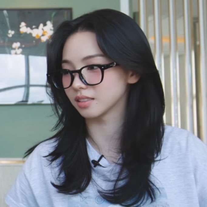 spideryu_'s tweet photo. nerd https://t.co/K7vuYeWL5c