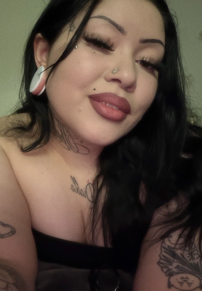 fikeshit's tweet photo. happy #fikefriday https://t.co/YpVK1fkju0