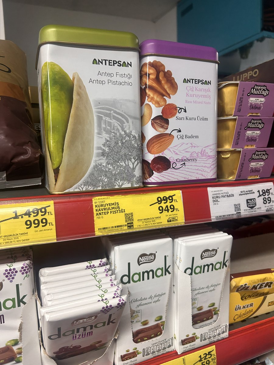 tuketicideney's tweet photo. ♦️Takipçi Şikayeti: 

"Aynı gün ilk fotoğrafı A101'de çektim ikinci fotoğrafı ise Migros'ta çektim. Bu fiyat farkını açıklayabilecek biri var mı?" https://t.co/pinVdAAJ6D