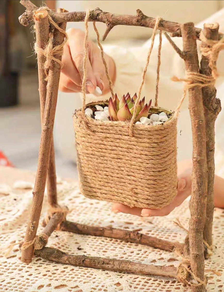 BraunJacqu26207's tweet photo. [Turning old glass jars into cute plant pots for my desk! No need to buy new stuff  Upcycle win!]， https://t.co/eIjZz5ZBxV