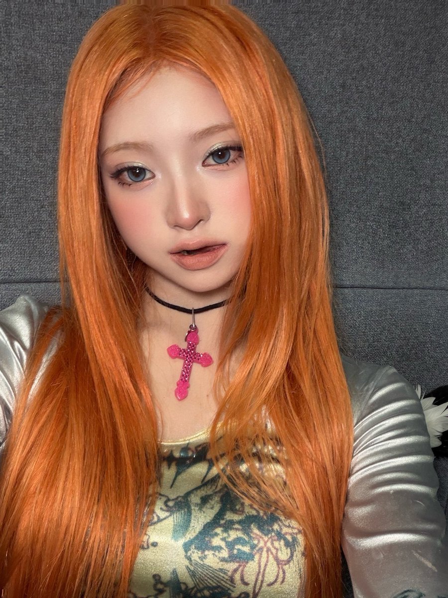 hawmfawn's tweet photo. Rockstar’s girlfriend ★__★ https://t.co/5xEstXJ2Fn