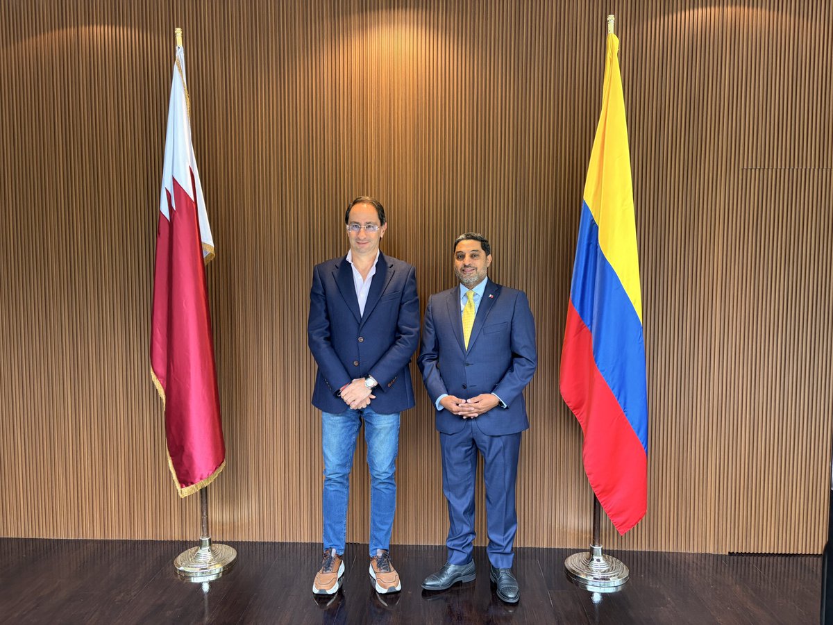 jrestrp's tweet photo. Agradezco al embajador de Qatar en Colombia, Eisa Al Kuwari, por recibirme en su residencia.

Sostuvimos una conversación sobre las oportunidades para fortalecer la relación entre Colombia y Qatar, atraer inversión y avanzar en una agenda de cooperación que se traduzca en resultados concretos para ambos países.