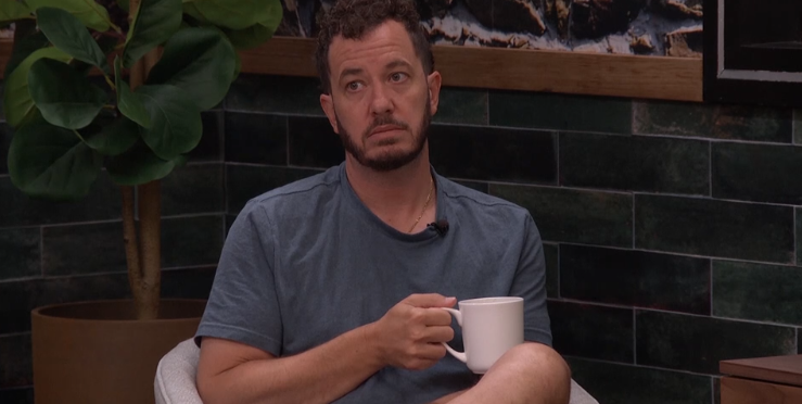 BB_WhatNow's tweet photo. Dee and Devens want to bribe Yash with 5k and ask him to keep them safe the next time he wins HOH. They said by giving him the 5k this week they will guarantee that he stays this week. Devens wants him in the game for haircuts and Dee wants Lala here cause she can cook. #BB28 https://t.co/JenlwLwHbf