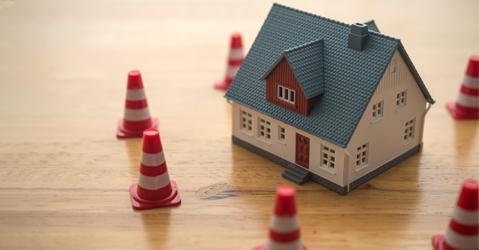 bertloflin's tweet photo. Whether or not your lender will begin foreclosure proceedings depends on how far behind you are on your mortgage. https://t.co/PSafhH7b1x https://t.co/0cY6XnIz8I