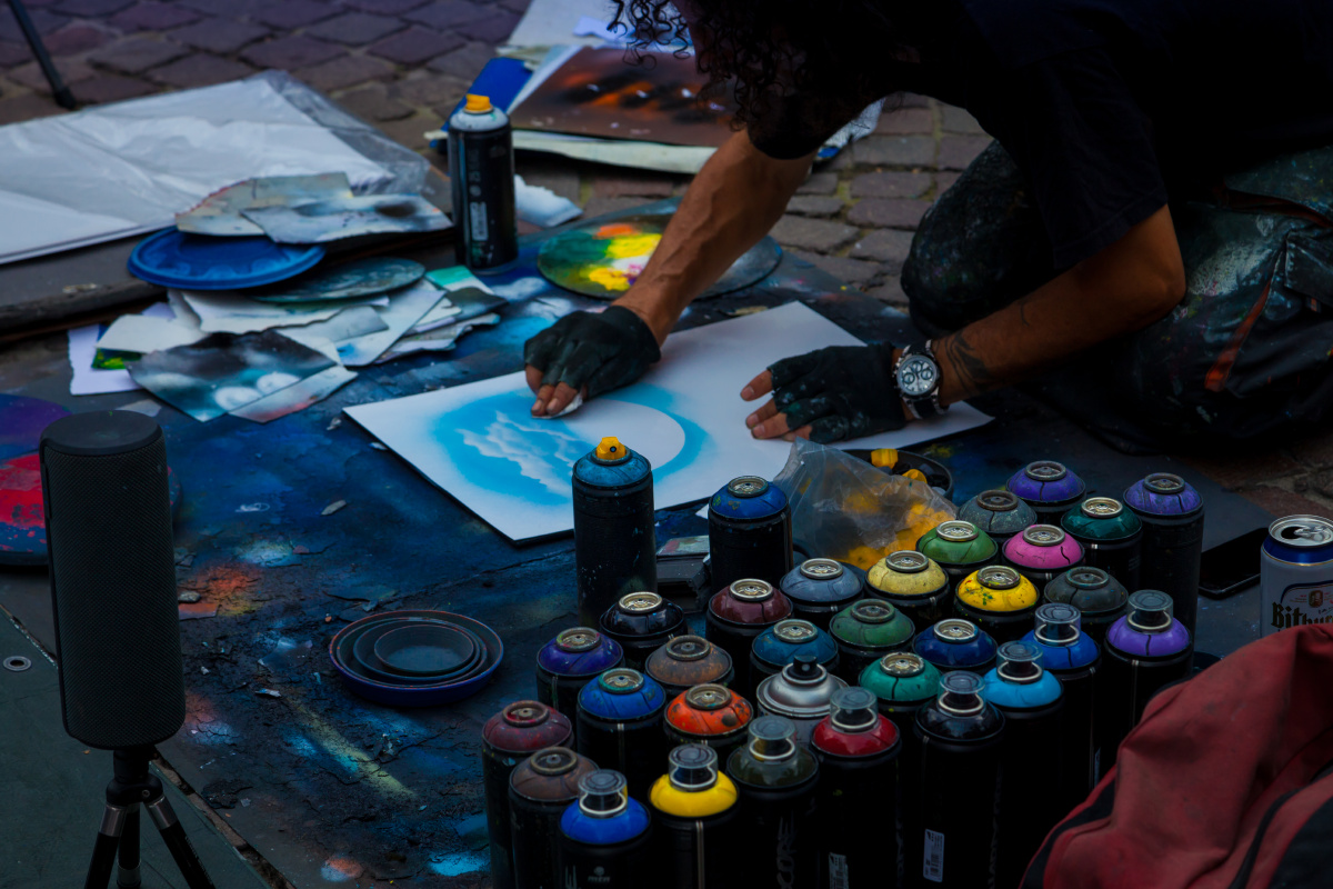 srpcmm's tweet photo. Just finished an immersive street art workshop! Murals, paint splatters, and a whole lot of creative chaos—turning blank walls into vibrant stories has never felt this alive. Feeling inspired to create something bold next! https://t.co/9nd79gv38M