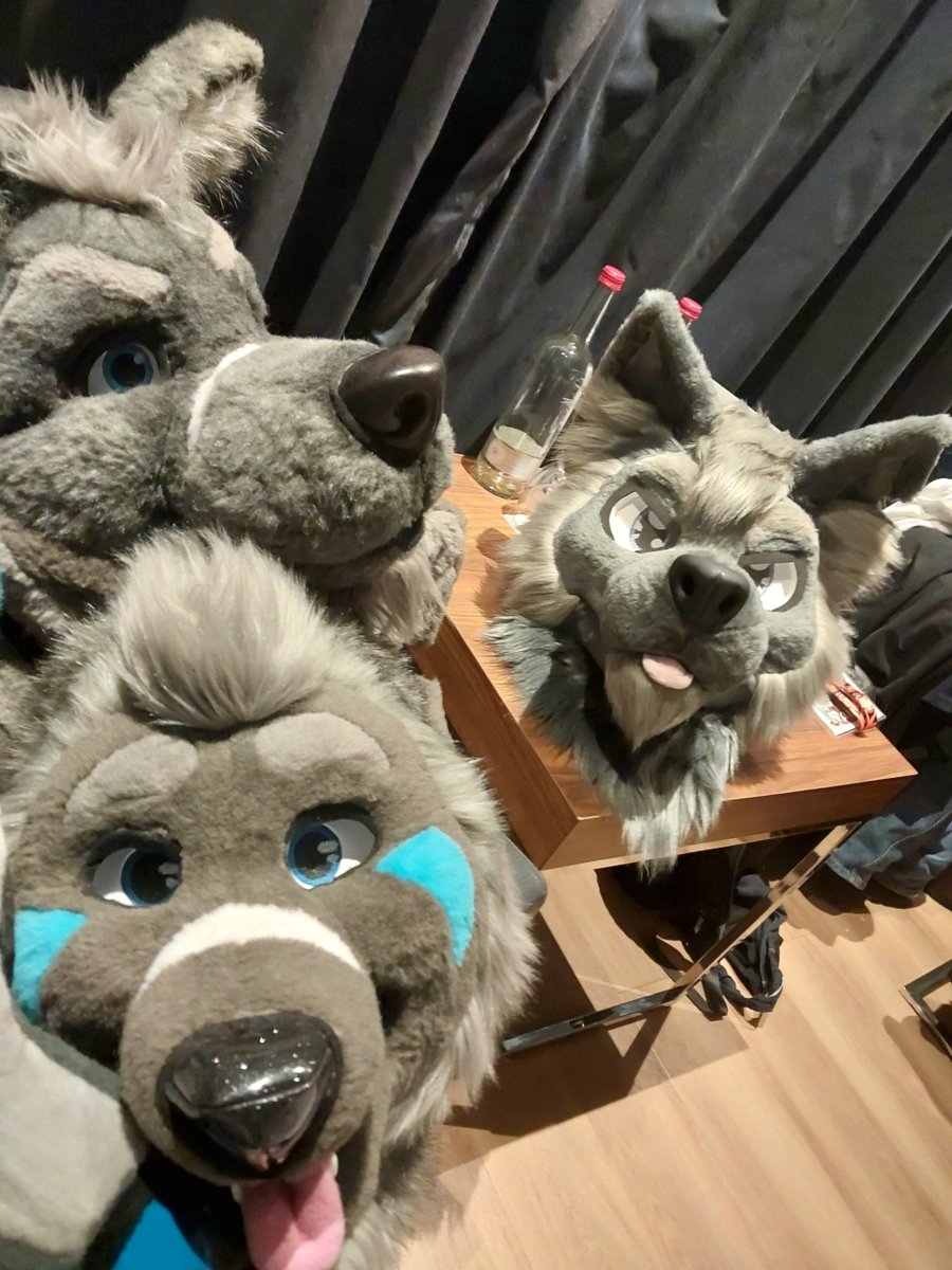 Naitas_Fang's tweet photo. Naitas is now available in a three-pack.
Many thanks to @RedMoonHawk for the fantastic work on V3 🤗🤗🤗

V1 and V2 were made by @TheKarelia. https://t.co/NQ4satERJd