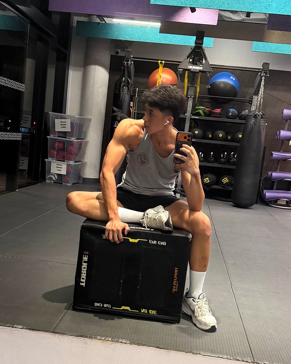 fcukujake's tweet photo. 9k face reveal as promised 🫣 https://t.co/lMaRJPjU0r