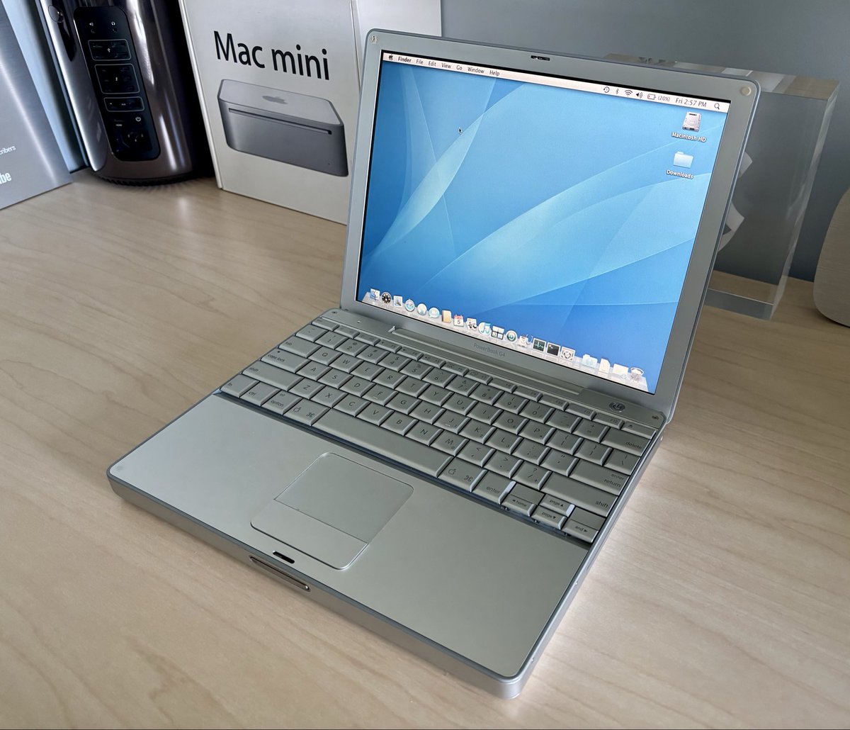 ClassicII_MrMac's tweet photo. My 12” PowerBook G4 1.5GHz (2005) 😊 https://t.co/fmcgZvtWdL