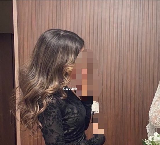 covuie's tweet photo. في حال ماقلتلكم كانت سنه فعلًا غيرت فيها اشياء كثييييرة وجدًا 
اولها الحمدلله وصلت لجسم احلامي 😋
ثانيًا شيء ماتوقعت اسويه لكن صبغت اشقر رغم اني اكره دا اللون لكن صبغتو على ارضيه شعري وكان خييييييالي , ما اضطريت بعدو اسوي لا رنساج او جذور 
ثالثًا كان زواجات حبيبات قلبييي وروحي 🥹 https://t.co/cH7lqOwGeg