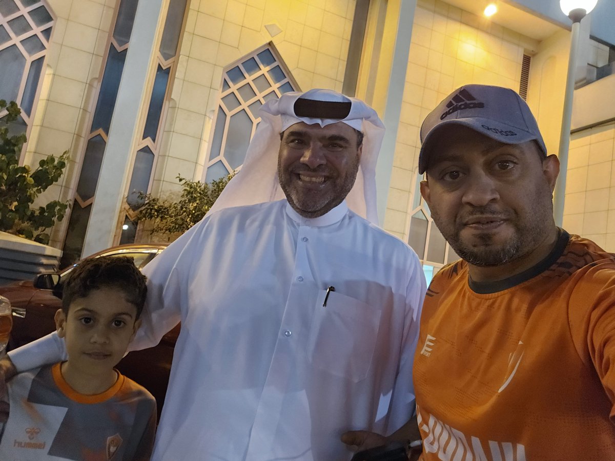 nadeerov2's tweet photo. اللهم إني أسألك بجاهك و قدسك و أعظم صفاتك أن تحفظ أخي أبو محمد الكابتن راشد كاهورا و تجعل له التيسير في كل أموره

يا مجيب الدعاء احفظه بعينك التي لا تنام و أوسع في رزقه و أكتب له النجاح فيما طلب و يسر له كل عسير و اصرف عنه السوء

مشافى معافى يا غالي و رافقتكم السلامة 💐🙏🏻 https://t.co/M3meJ8hhNU