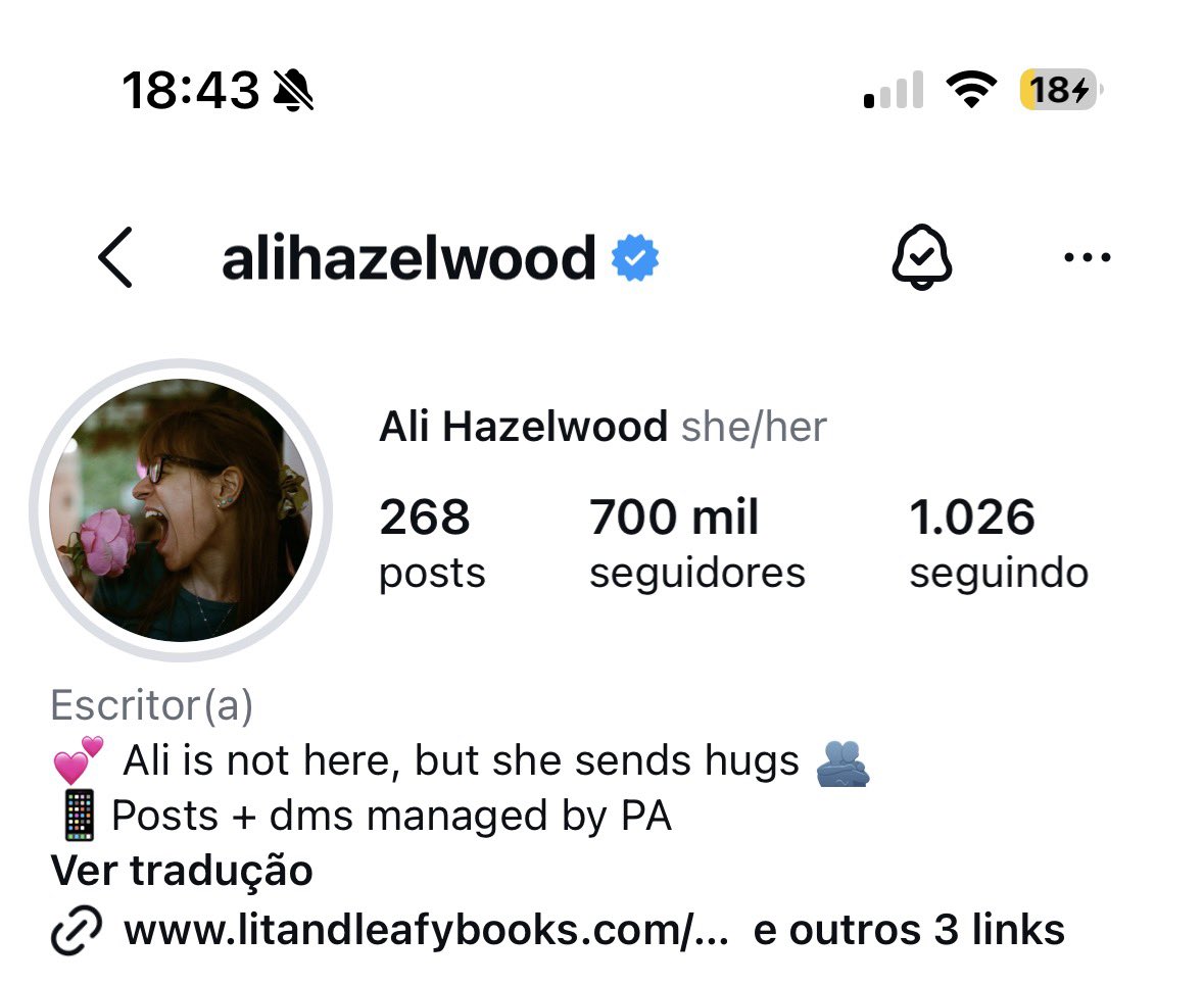 rhysouls's tweet photo. A ALLIE BATEU 700 MIL SEGUIDORES NO INSTAGRAM https://t.co/ABM1l3wRbX