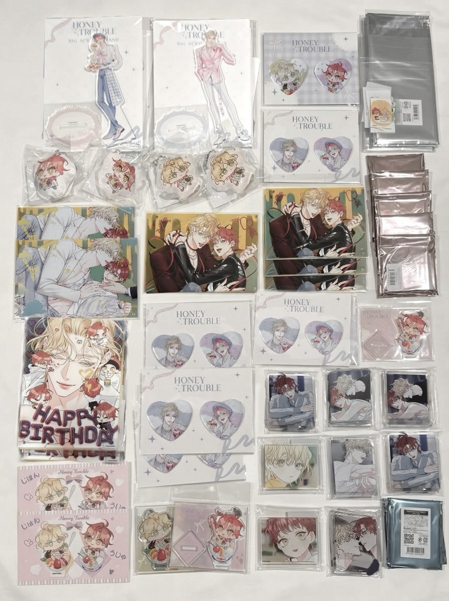 euhriiz's tweet photo. this pop up is SO cute! totally obsessed w/ my fave couples here💗
but fr I'm so unlucky
entered the raffle 28 times and literally got all C- tier awards ㅠㅠ
#ハニートラブル #허니트러블
@S_team09 https://t.co/dY7wJjLj9l