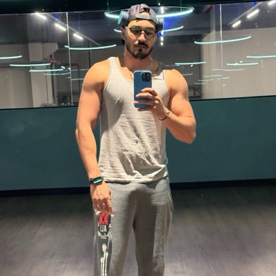 Andrax08's tweet photo. #NovaFotoDePerfil https://t.co/JtK1RojHk3