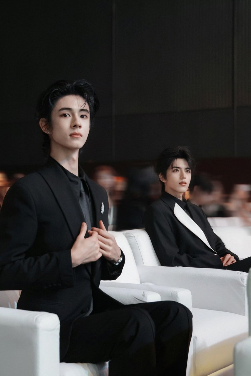 rafaelbrandaoo1's tweet photo. Ollie,  estou pronto; não há limites para corações corajosos e ardentes de amor por Shuyuan❤️😉❤️

#Ollie #Shuyuan #TianYuan https://t.co/QLWz43lz55