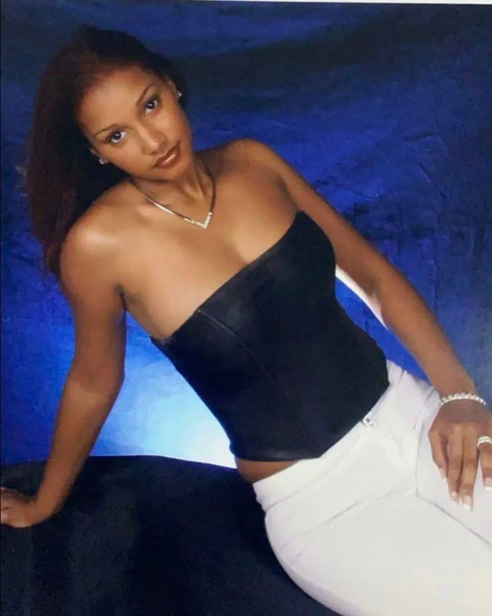 fwskiiii's tweet photo. Bernice Burgos in the 90s btw. https://t.co/cJVvgqOdir