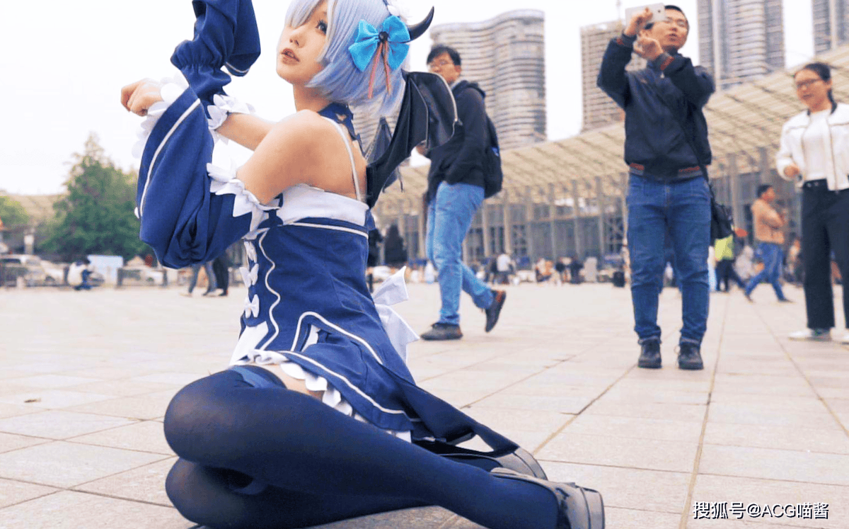 kenco005's tweet photo. Just wrapped up an awesome comic con day—met my favorite cosplayers, grabbed exclusive limited merch, and my camera roll is now full of amazing anime vibes! （刚结束超棒的漫展日！见到了最喜欢的coser，抢到了独家限定周边，相册里现在满是动漫相关的超燃瞬间！） https://t.co/ARUvorW1kv