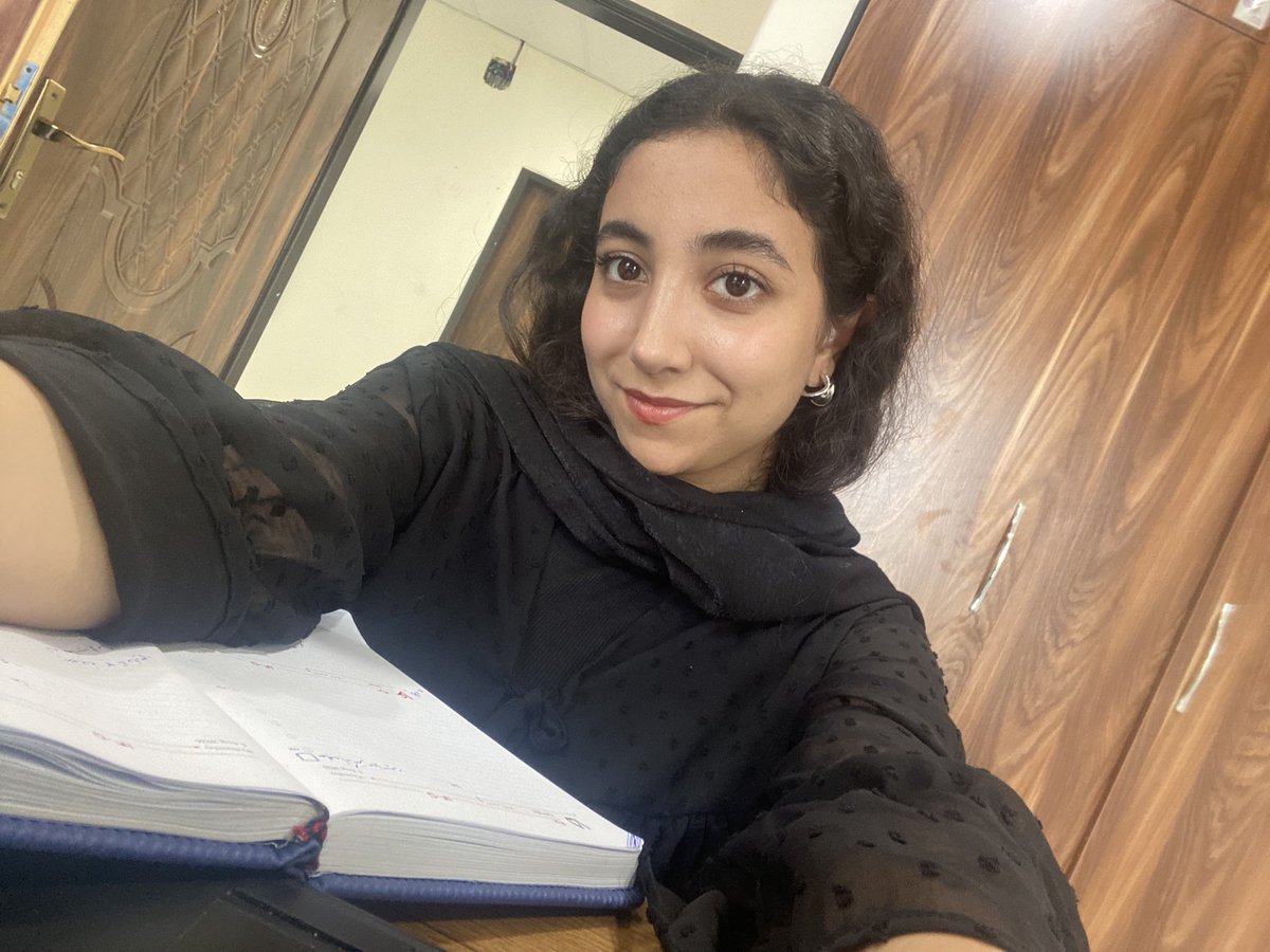 fatme_____'s tweet photo. مرداد🐌 https://t.co/wgrGBQtf4c