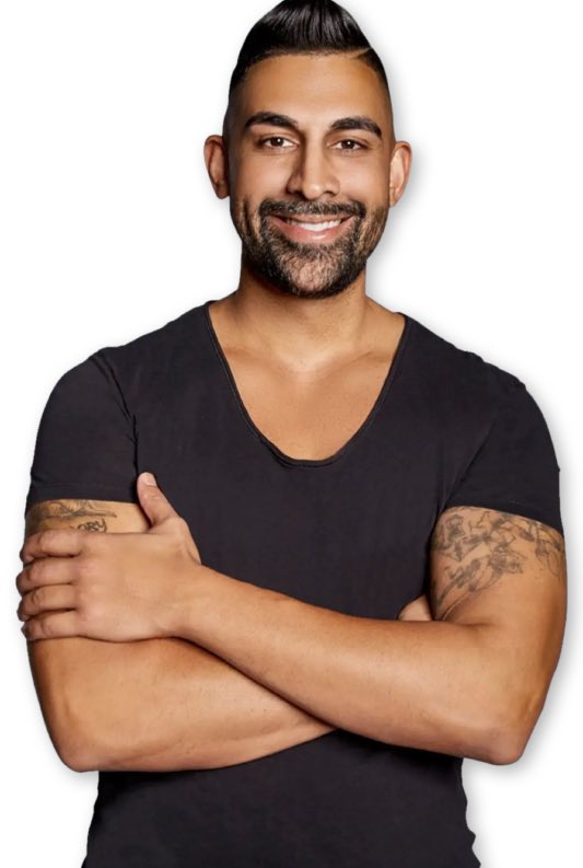 ToonHive's tweet photo. Disney has signed a new original content deal with Dhar Mann Studios.

The partnership kicks off with a 20-episode order featuring content aimed at kids, tweens, teens and families.

(via @Deadline) https://t.co/upnxVTabD2