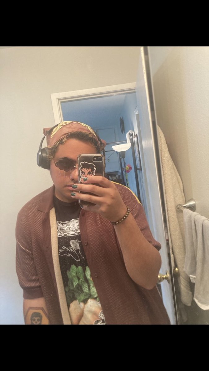 sindomx3's tweet photo. Slight nsfwtwt intro ~
Looking for moots, especially queer &amp; poc

Gloom/Gloomed (or my real name if you know it 🫪)
28
Pansexual 
He/they
Switch

Types of play: pain, cbt, findom, pup, degradation, cnc, body worship, ~very open-minded 👀
Into writing, metal, pop, and being a dork https://t.co/SZhOPsBW86