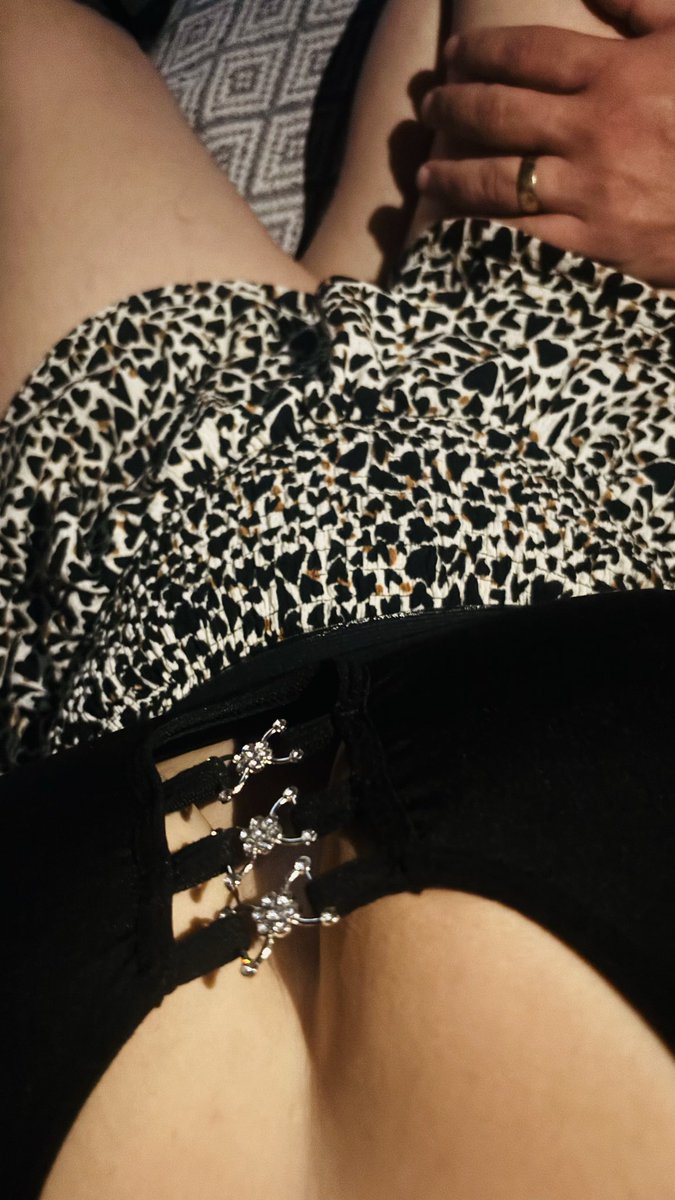 ArzuMert070's tweet photo. Leopar sevmeyen kadın yoktur sanırım ben öyleyim herkese güzel keyifli sex li akşamlar arkadaşlar ❤️‍🔥🥂🔥💋

 🥂💃🕺🏻🔥💋💋
#antalyasex #antalyaçift #antalyafantazi #manavgatsex #manavgatçift #manavgatfantazi #antalya https://t.co/FeyC4Vb5fU