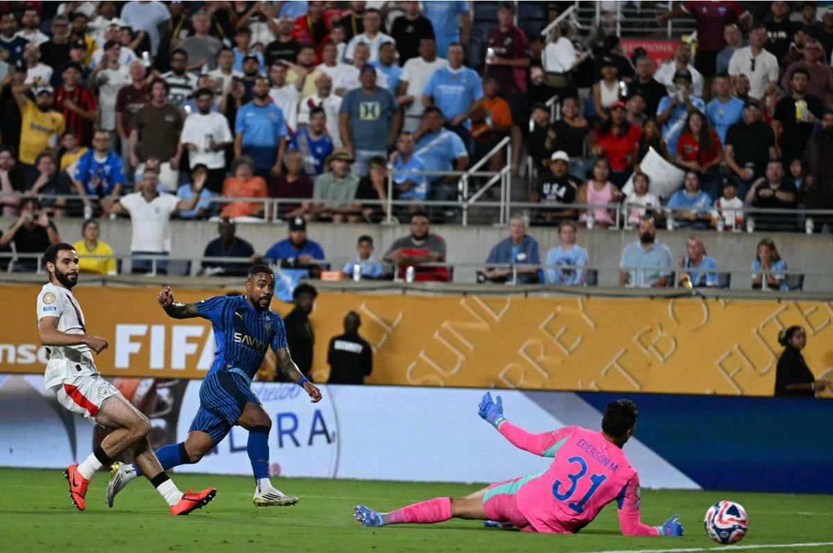 SamiAlharirii's tweet photo. @Alhilal_FC لن ننسى لك هذه اللحظة العظيمة :
أهم مباراة في تاريخ الكرة السعودية 💙👌🏻
مالكوم 💙 https://t.co/w9fWmPGILd