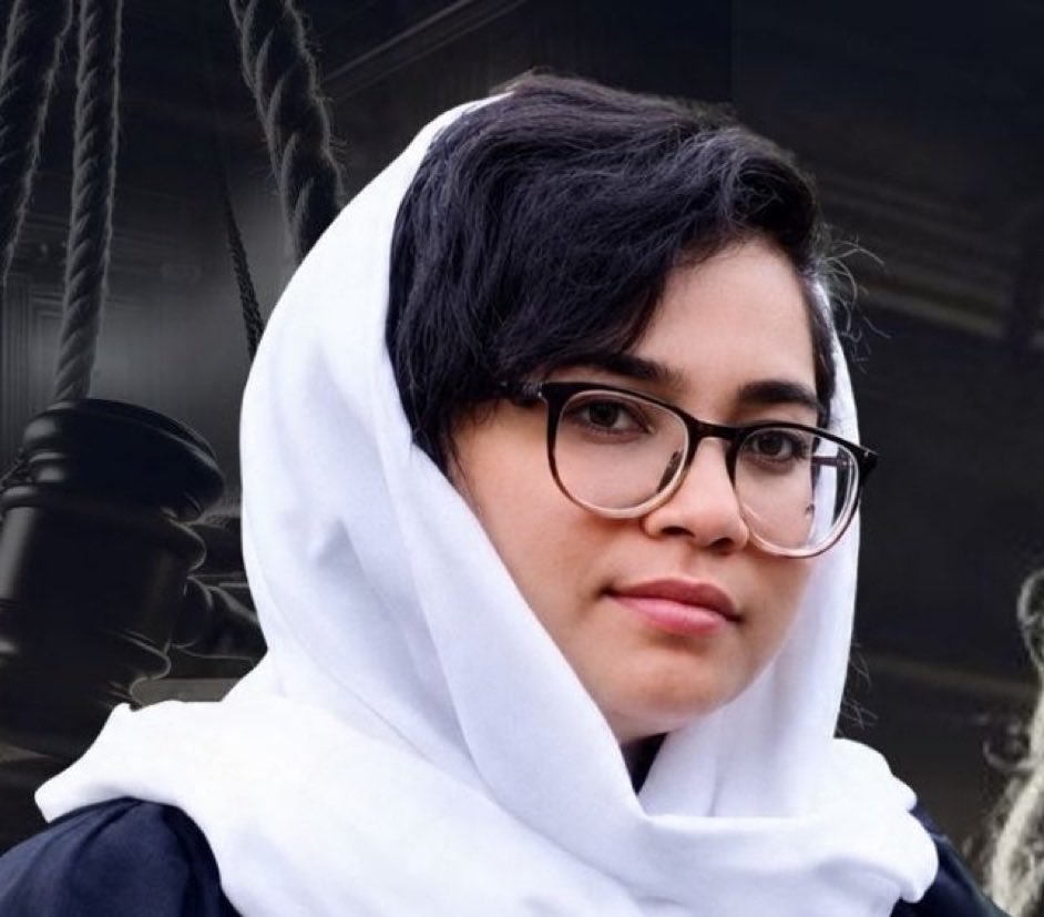 Jeanne2022Rev's tweet photo. 🚨🚨حکم اعدام ارغوان فلاحی در دیوان عالی تایید شد! 
#ارغوان_فلاحی https://t.co/PRiPYGScmM