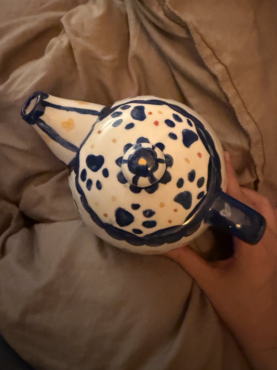 girlblogzone's tweet photo. MY FINISHED TEACUP IM SO HAPPY!!!! https://t.co/37BazmTG6m
