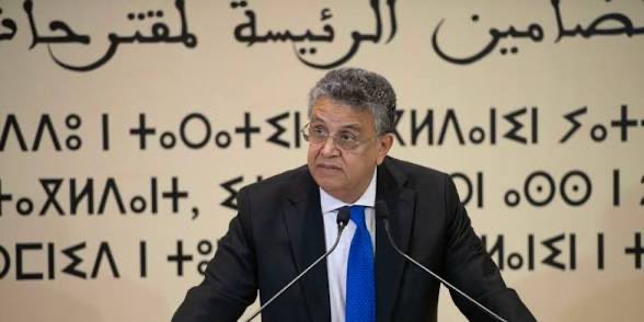 MPSnoserinde's tweet photo. A la atención del Sr. Ministro de Justicia del Reino de Marruecos, Abdellatif Ouahbi (@Ouah1Abdellatif):

Exmo. Sr. Ministro,
Le escribo esta carta abierta con la firmeza y el rigor que exige la defensa de la verdad frente a sus recientes e infundadas declaraciones respecto a la soberanía de Ceuta y Melilla. 

Sus afirmaciones carecen del más mínimo sustento documental, histórico y jurídico, y no hacen más que evidenciar una profunda falta de madurez diplomática ante el ordenamiento internacional.

El dato histórico es incontestable: Melilla es española desde 1497 y Ceuta lo es desde 1580. Ambas ciudades autónomas integran la nación española siglos antes de que el actual Reino de Marruecos existiera en los mapas como un Estado independiente unificado (1956). 

No se puede pretender la devolución de un territorio que ya era España cuando su administración actual era un mapa fragmentado de tribus sin identidad jurídica común.

Utilizar la proximidad geográfica como argumento de anexión resulta una fantasía infantil que roza el ridículo técnico; bajo ese mismo criterio, España podría reclamar legítimamente todo el norte de su país por la inmediata cercanía en el Estrecho. 

Ni la Organización de las Naciones Unidas ni su Comité de Descolonización han tomado jamás en serio sus reclamaciones, dado que Ceuta y Melilla gozan del mismo estatus de igualdad, derechos democráticos y plena integración en la Unión Europea que Madrid o Sevilla.

Le exijo que cese el uso de relatos ficticios orientados al consumo interno para desviar la atención de sus propias carencias sociales. La soberanía de Ceuta y Melilla es sagrada, histórica y absolutamente innegociable. Sepa que el suelo patrio español no se discute, se defiende. Quede debidamente contestado.