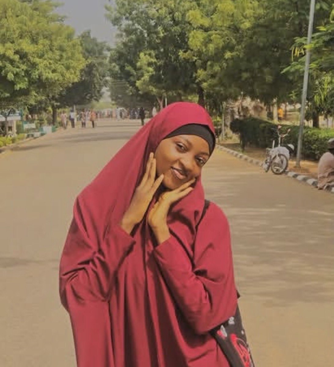 Fadeelah_omar's tweet photo. At school 🏫 😎😎 https://t.co/kF0G0xzCjr