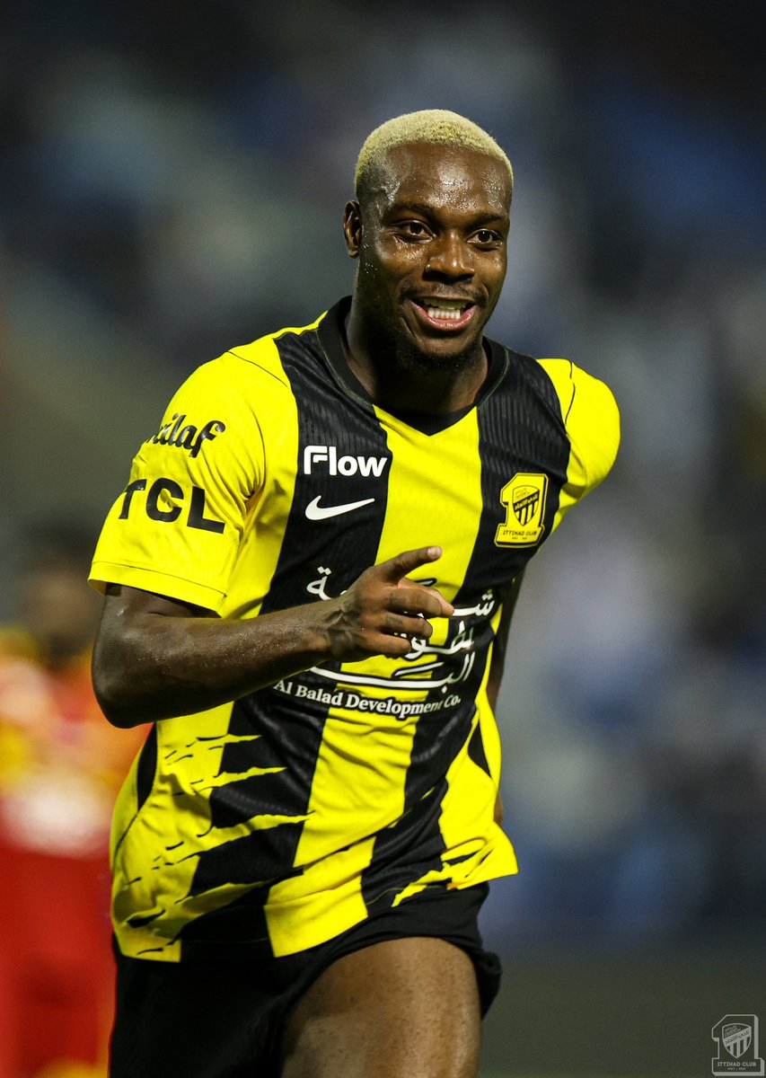 ittihad's tweet photo. 📸| قـصة هدفنا الأول 🚀💛
#الاتحاد_القادسية https://t.co/XsPKYh2nhL